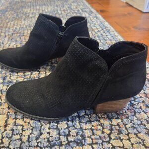 Women's black Life Stride shoes, Size 8